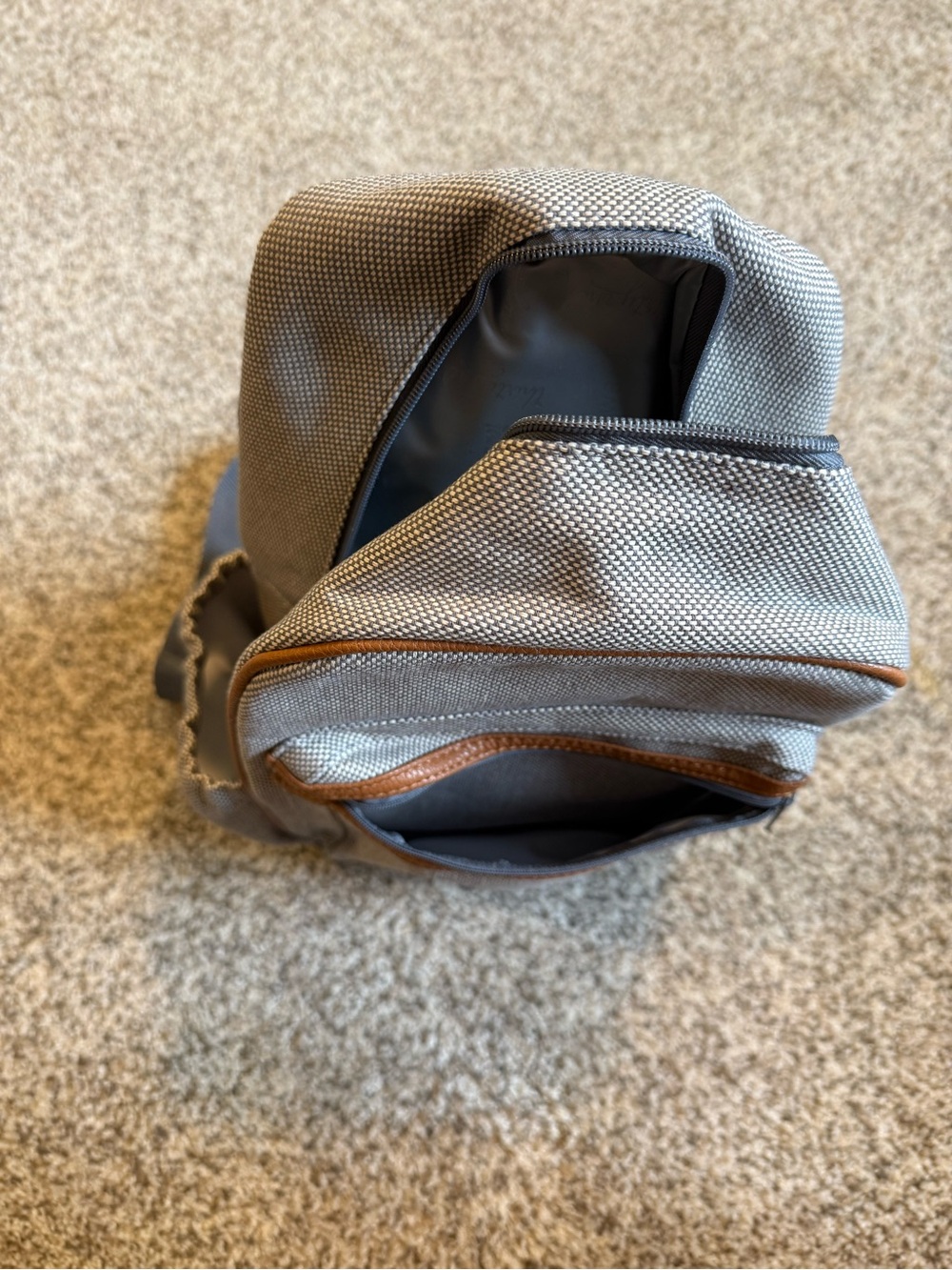 thirty-one Beige Crossbody Sling Bag with Brown Trim - Picture 4 of 6